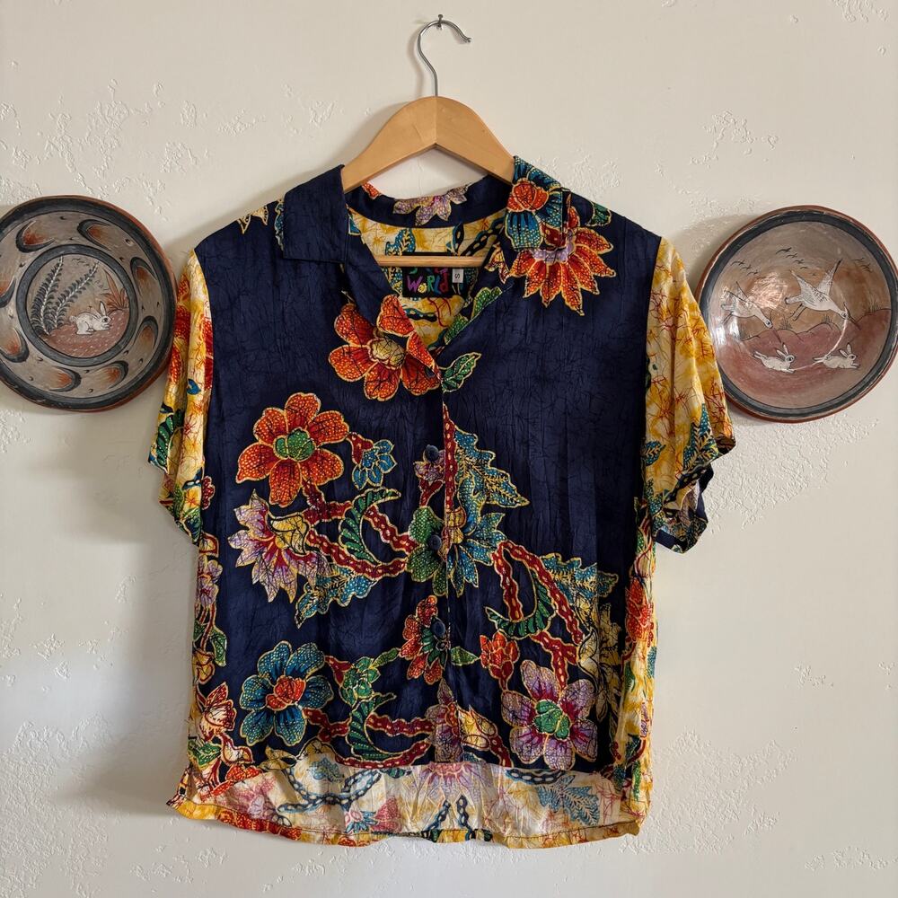 Vintage Jam's World Women's Floral Button Up Top